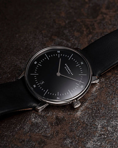 Sternglas Naos Black / Black Watch, style shot 3